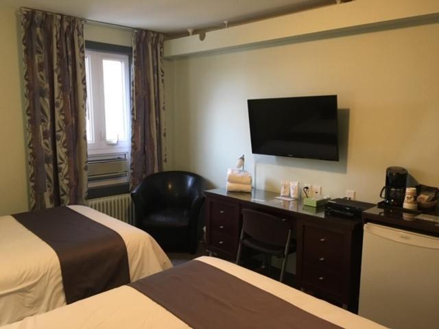 Auberge Centre Ville Chicoutimi Kültér fotó
