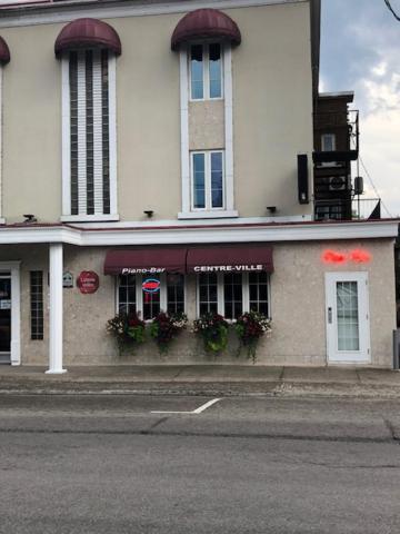 Auberge Centre Ville Chicoutimi Kültér fotó