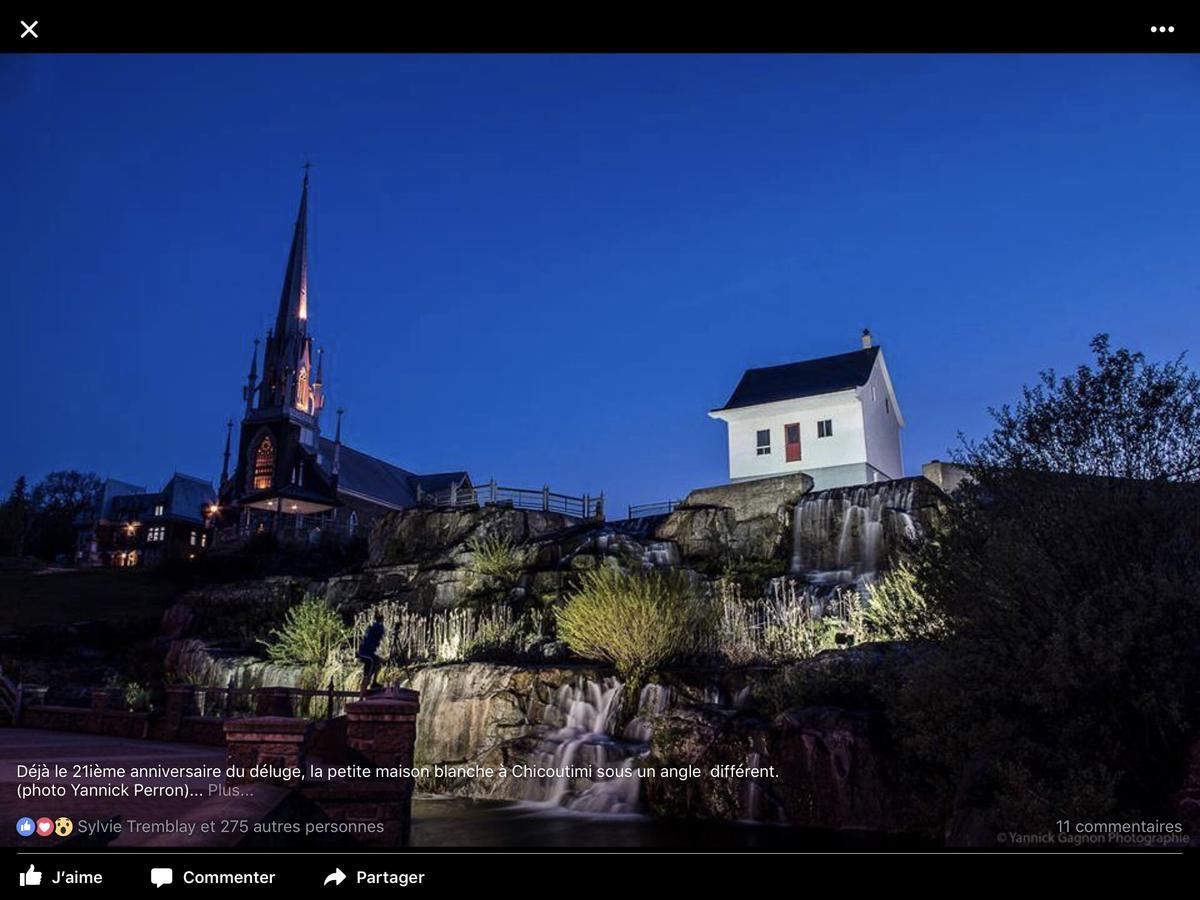Auberge Centre Ville Chicoutimi Kültér fotó