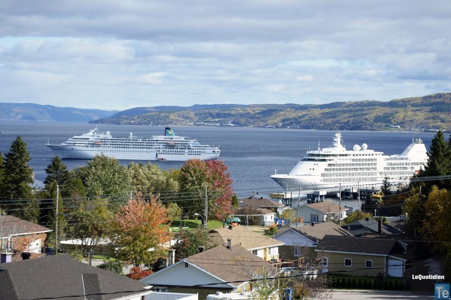 Auberge Centre Ville Chicoutimi Kültér fotó